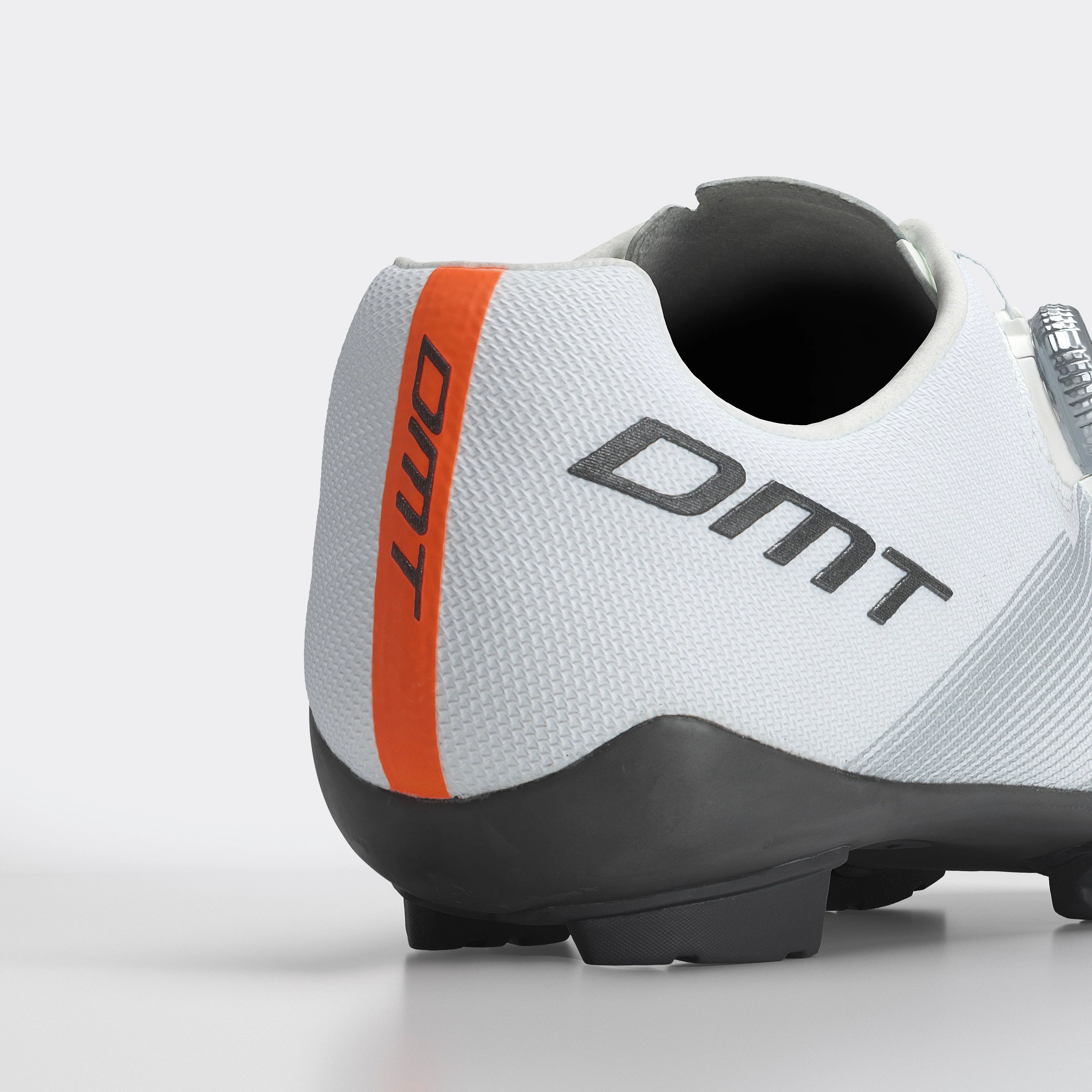 DMT KM0 EVO SHOES WHITE/SILVER