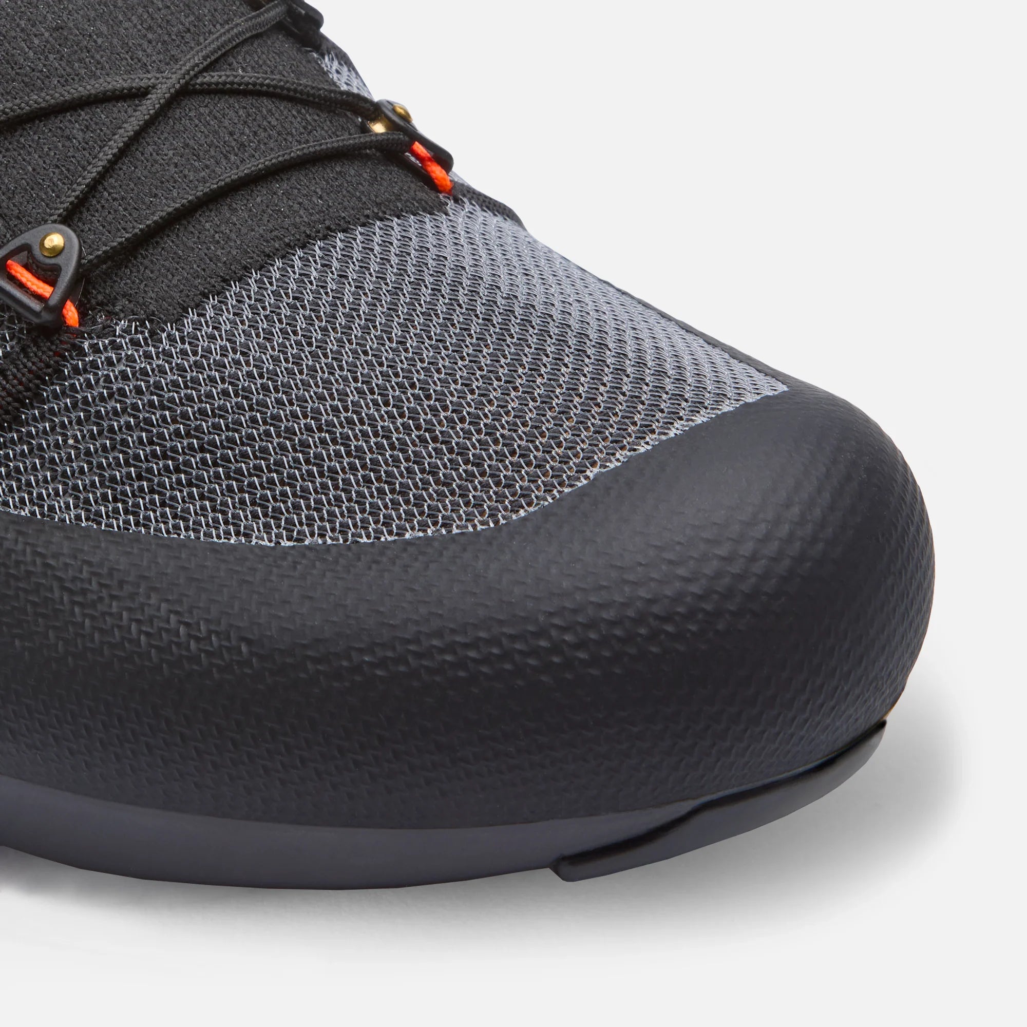 DMT POGIS BLACK Shoes
